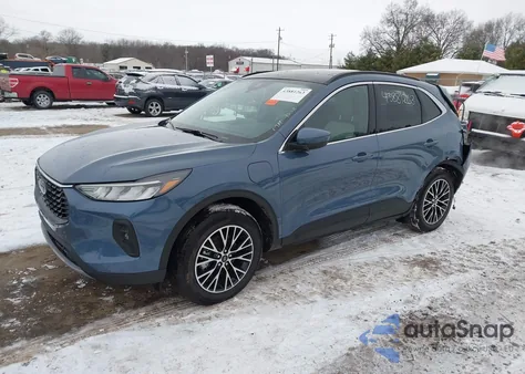 2025 Ford Escape Phev z USA, uszkodzony, nr VIN 1FMCU0E1XSUA32237